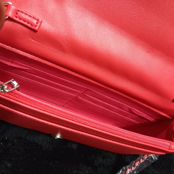 NWT Badgley Mischka red crossbody - Picture 7 of 9